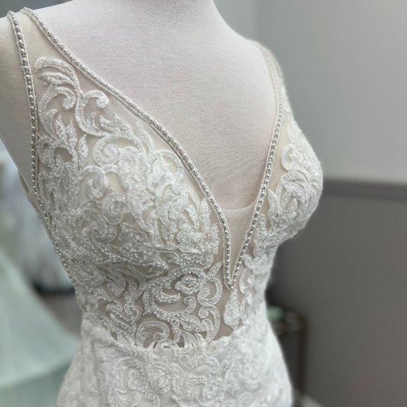 Stella York 6638 - Picture 4 of 6